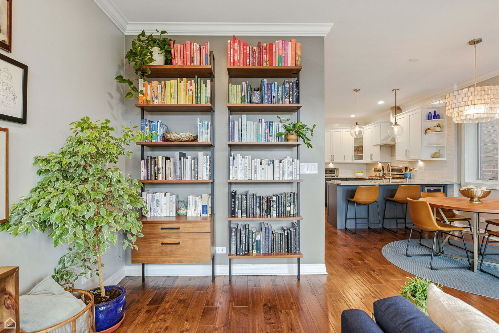 1031 W Monroe Street Unit: 4