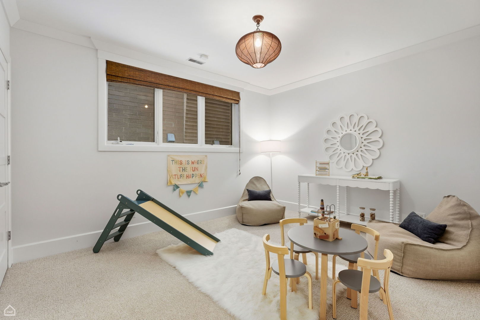 1838 N WOLCOTT Avenue