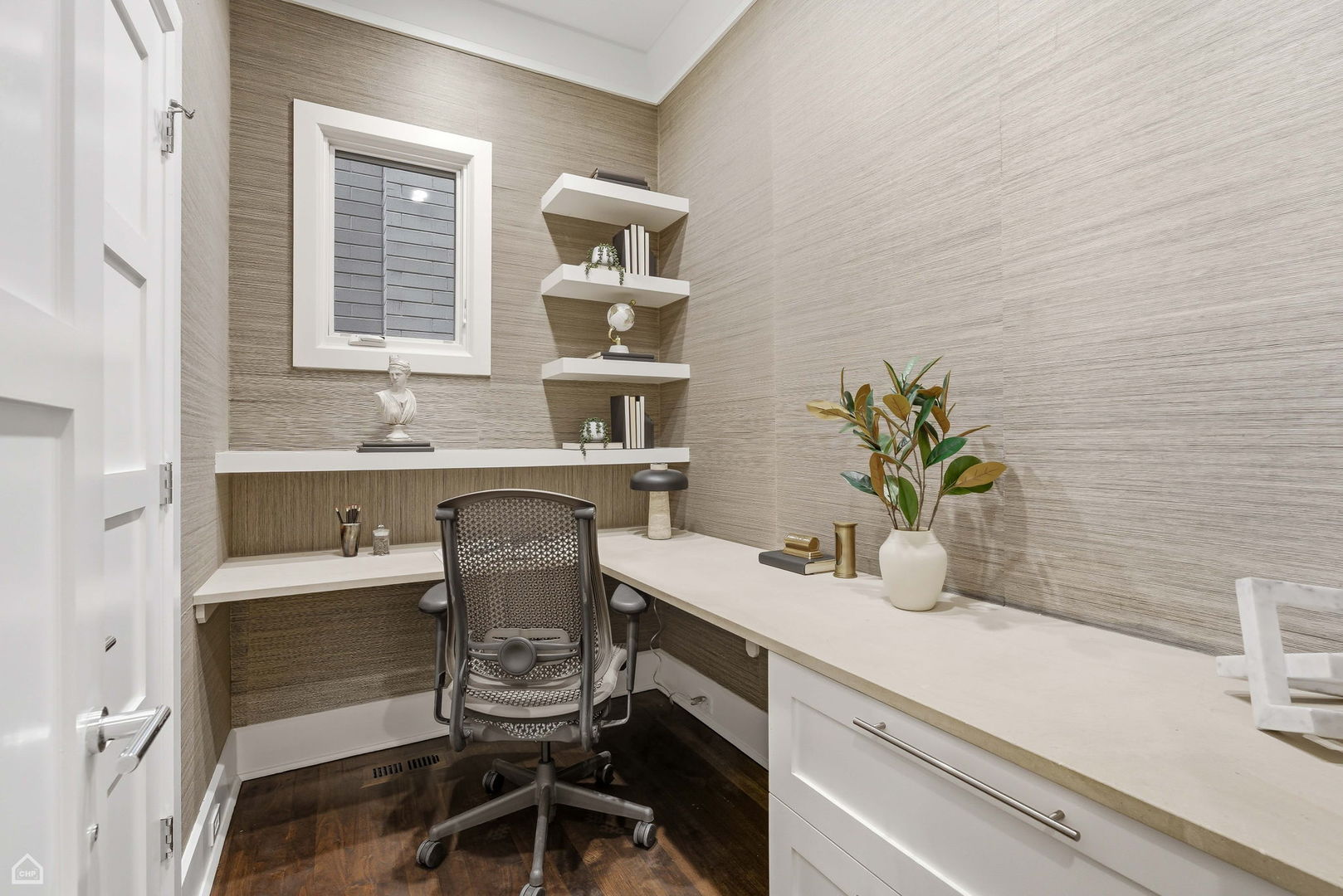 1838 N WOLCOTT Avenue