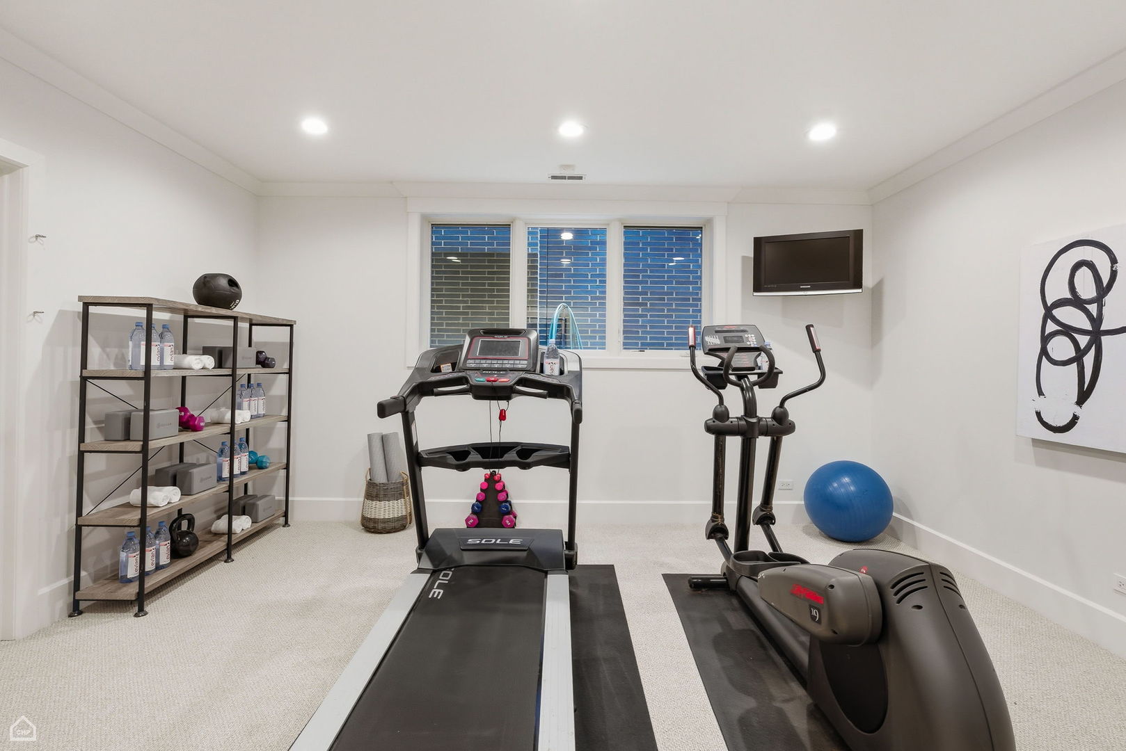 1838 N WOLCOTT Avenue