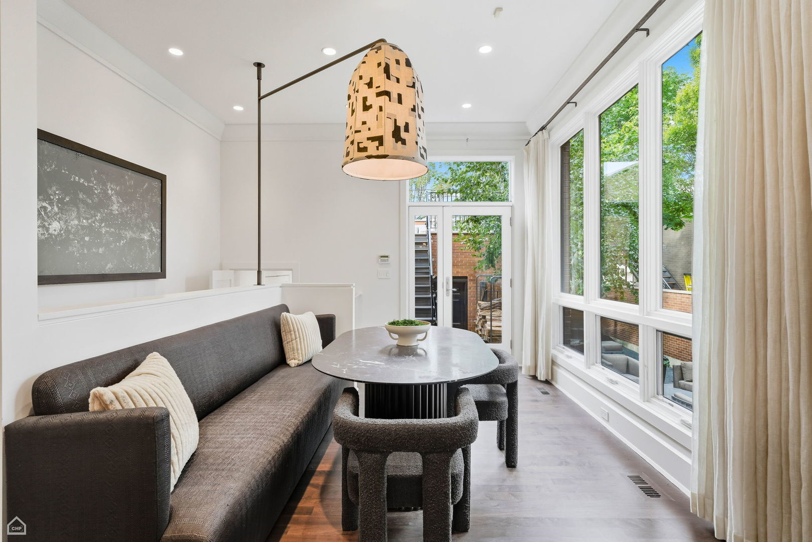 1838 N WOLCOTT Avenue