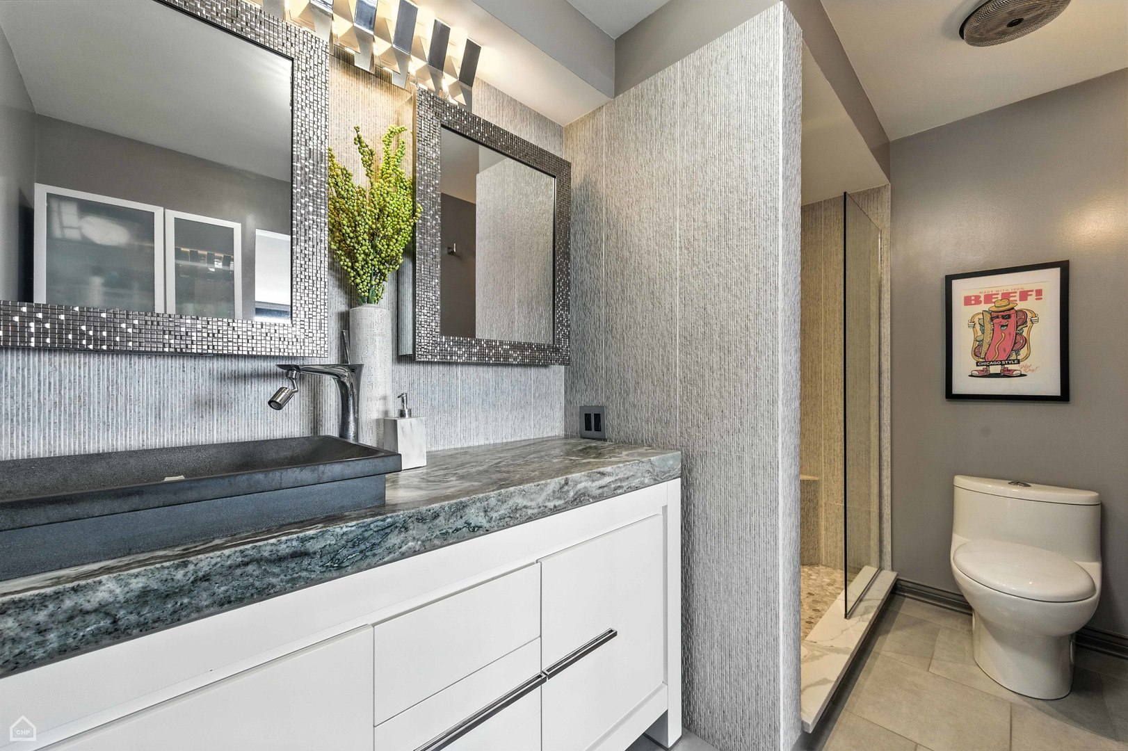 5733 N SHERIDAN Road Unit: 28D