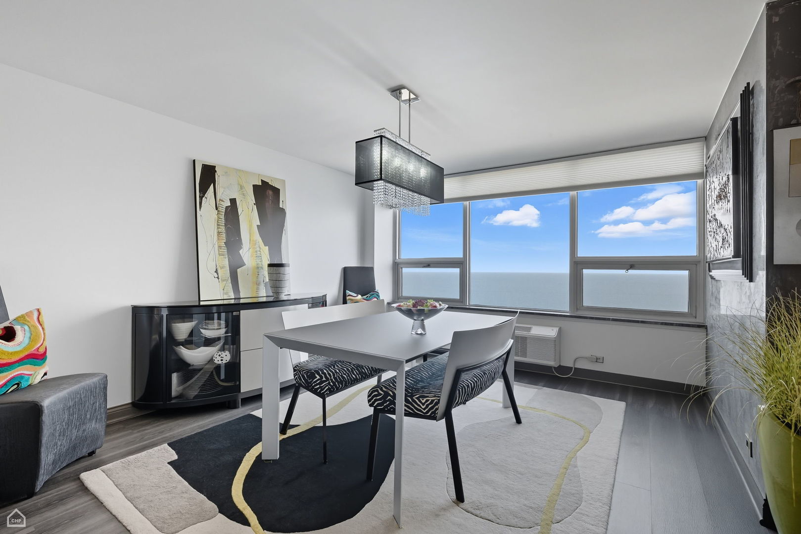 5733 N SHERIDAN Road Unit: 28D