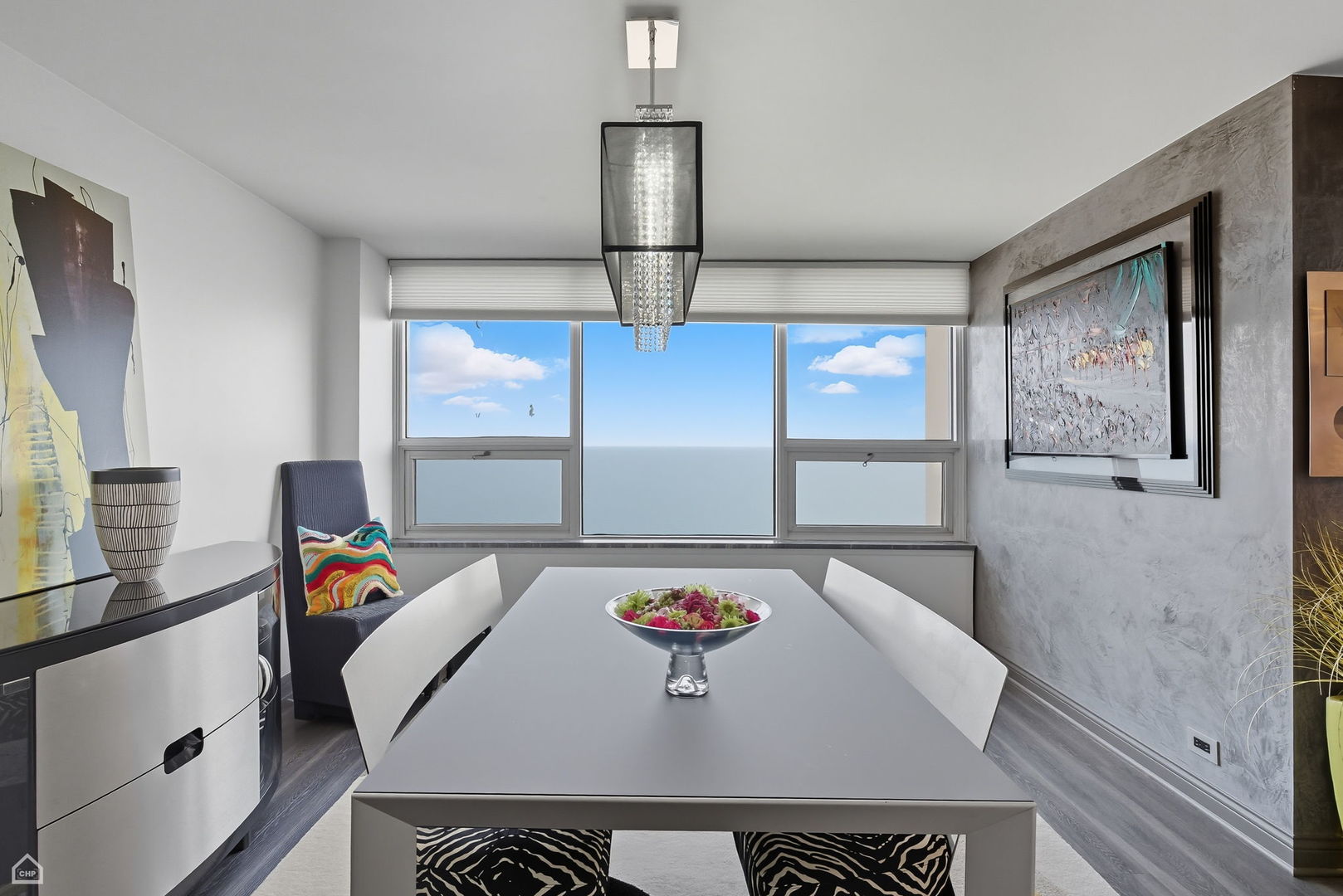 5733 N SHERIDAN Road Unit: 28D