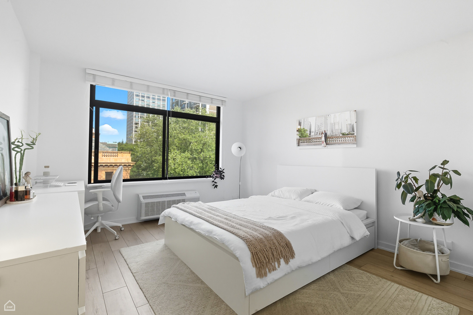 1450 N Astor Street Unit: 7B