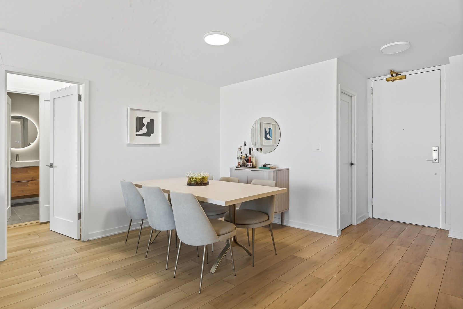 1450 N Astor Street Unit: 7B