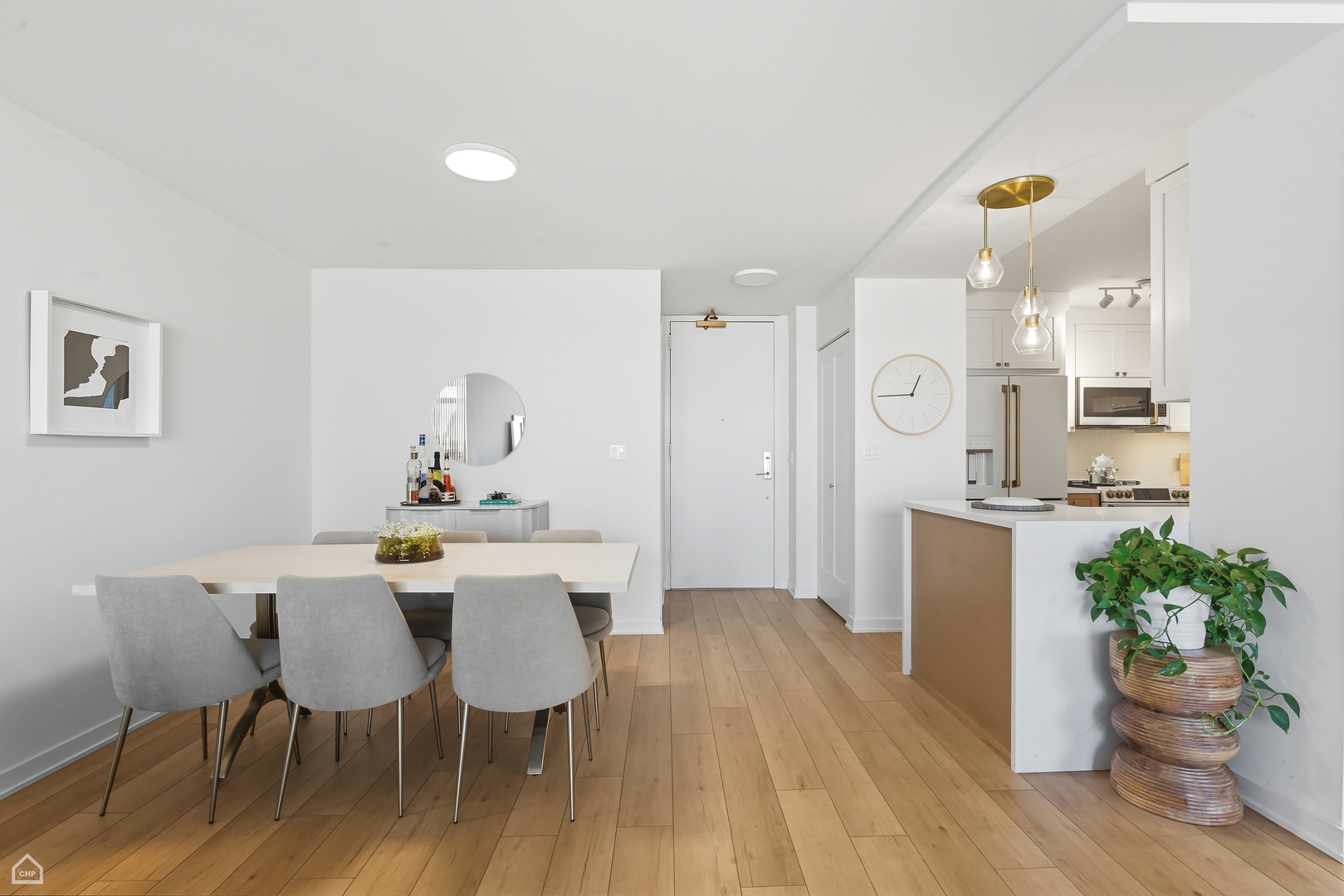 1450 N Astor Street Unit: 7B
