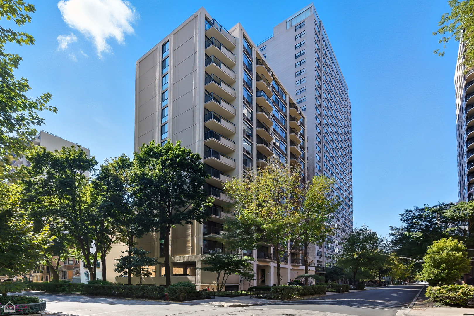 1450 N Astor Street Unit: 7B