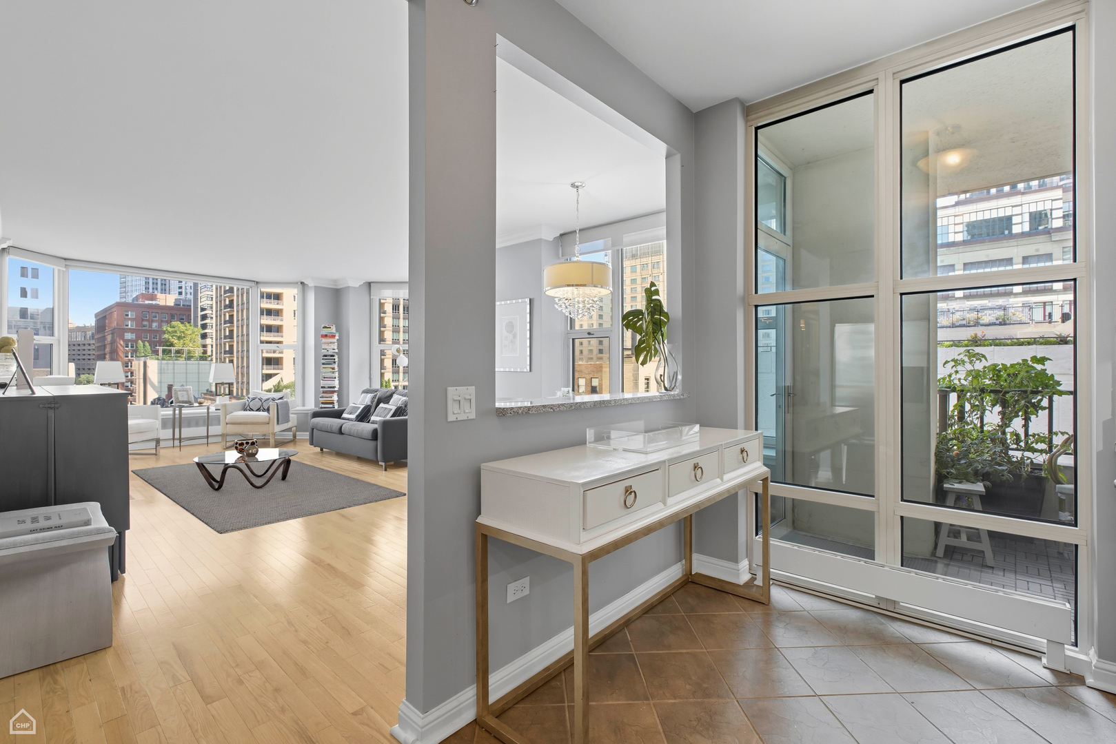 25 E Superior Street Unit: 904