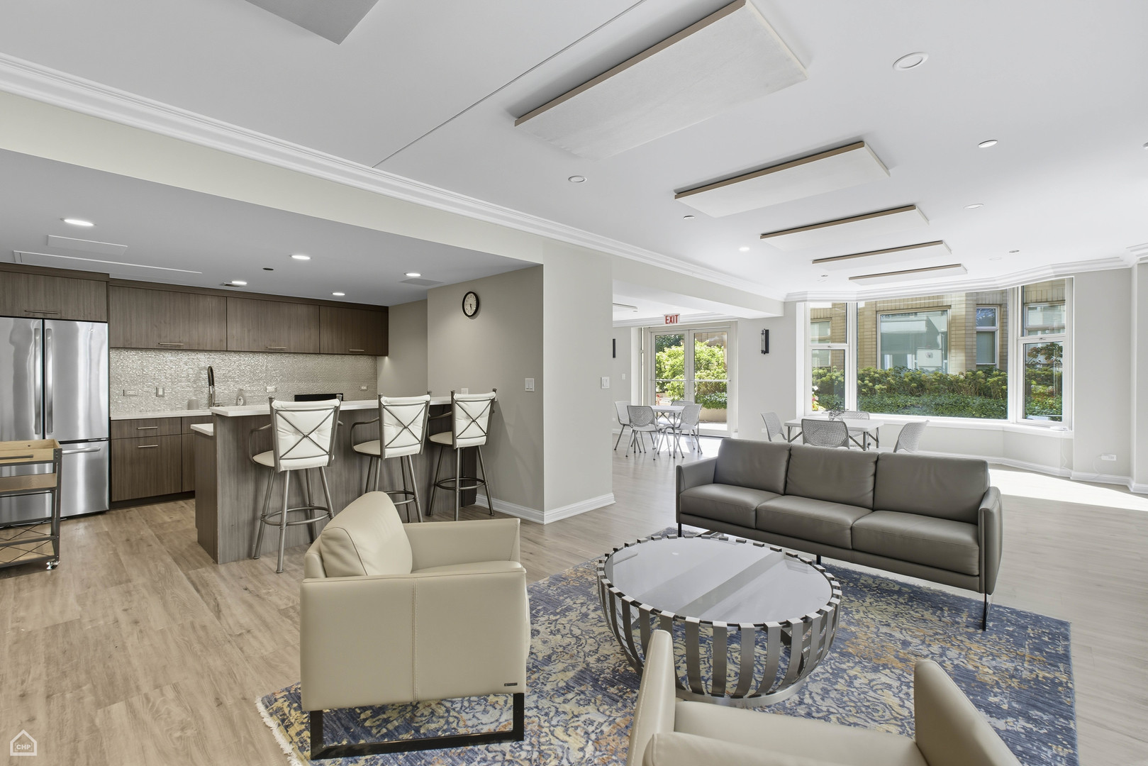 25 E Superior Street Unit: 904