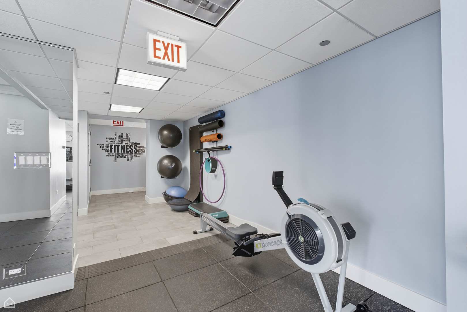 25 E Superior Street Unit: 904