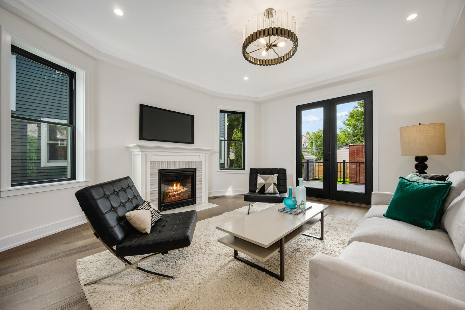 2512 N Kimball Avenue