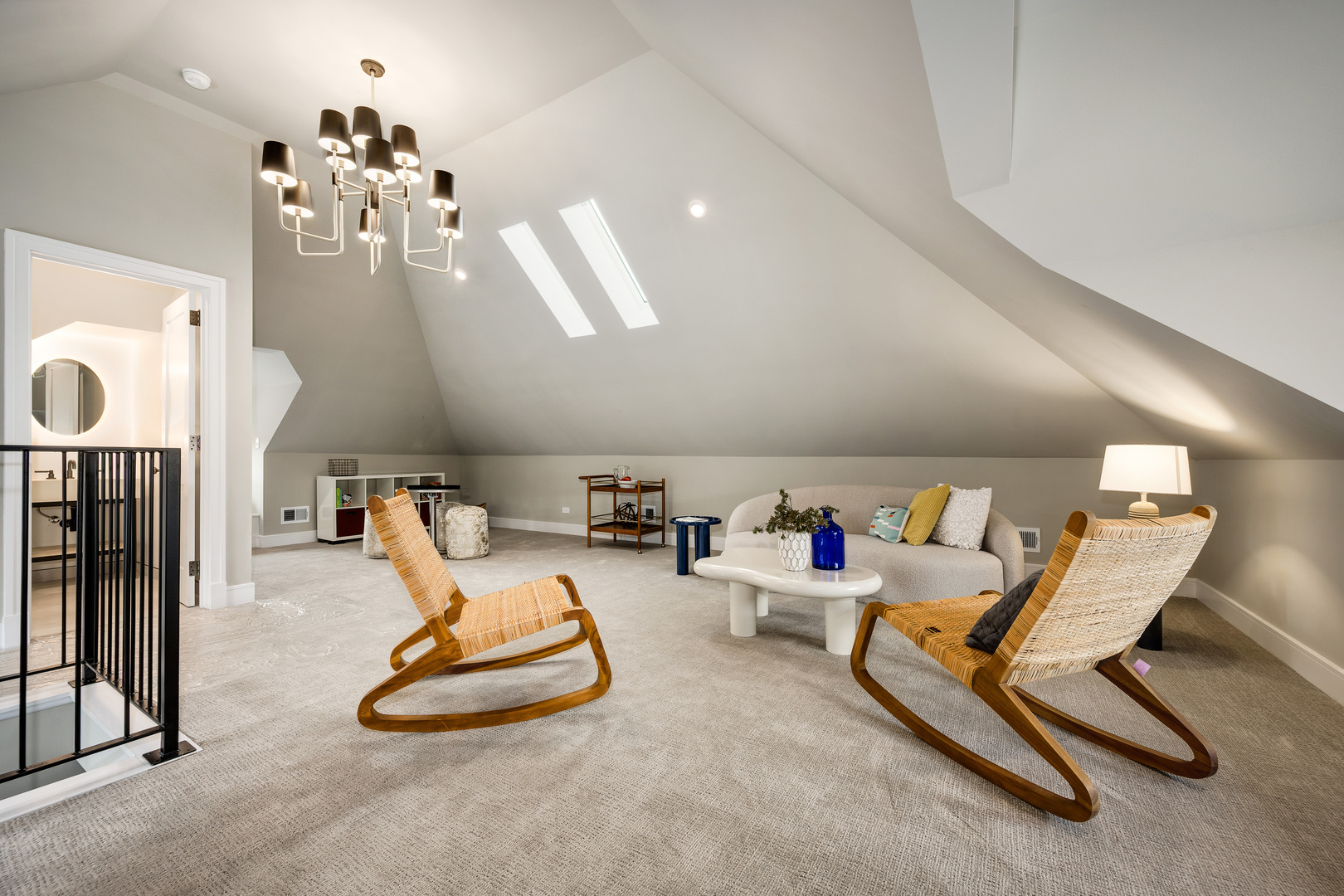 2512 N Kimball Avenue