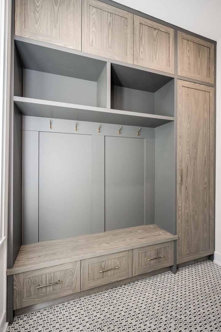 2512 N Kimball Avenue