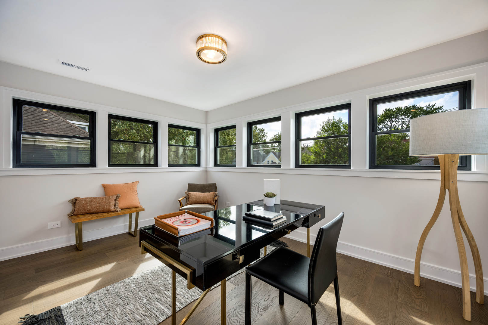 2512 N Kimball Avenue