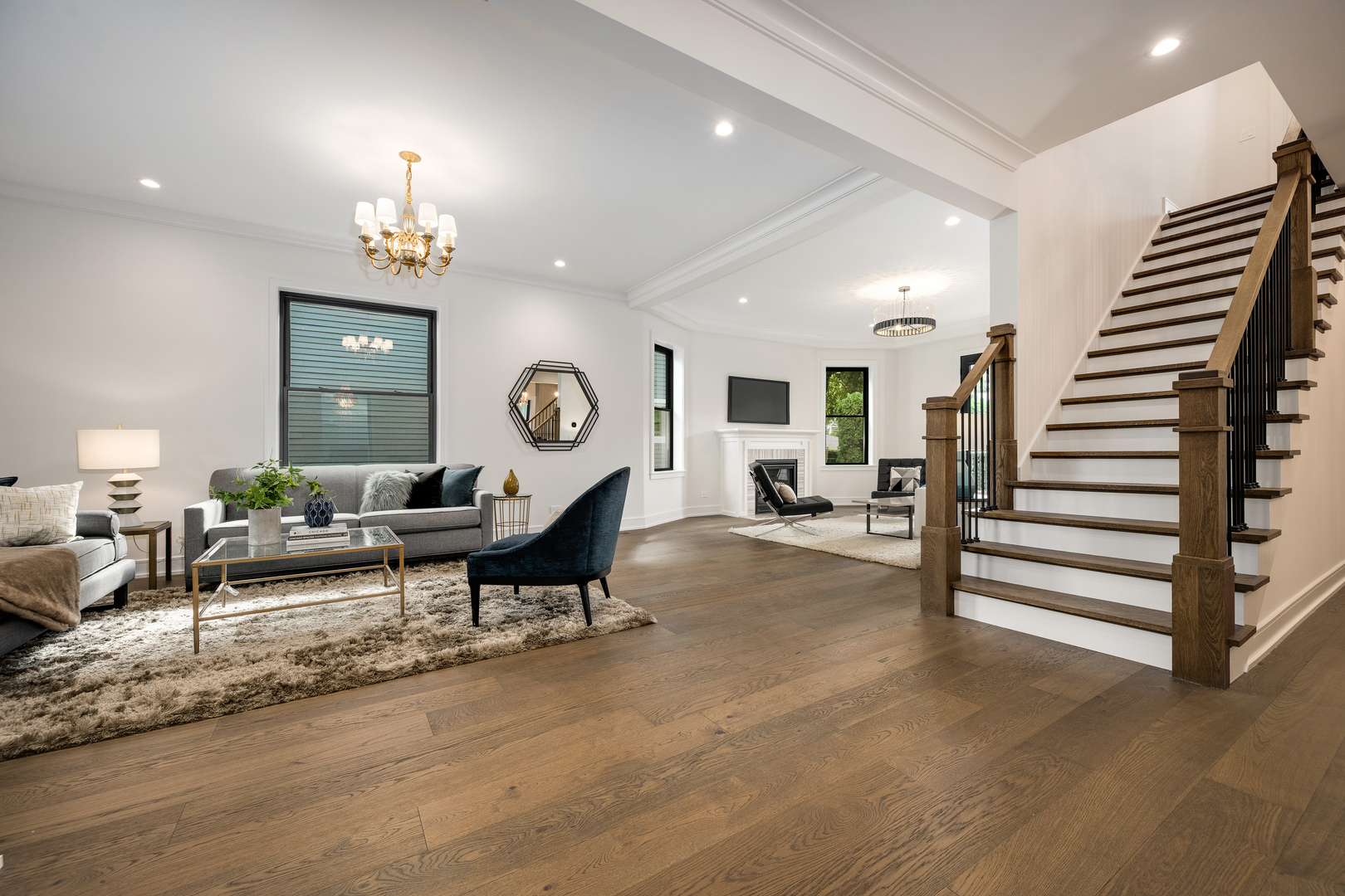 2512 N Kimball Avenue