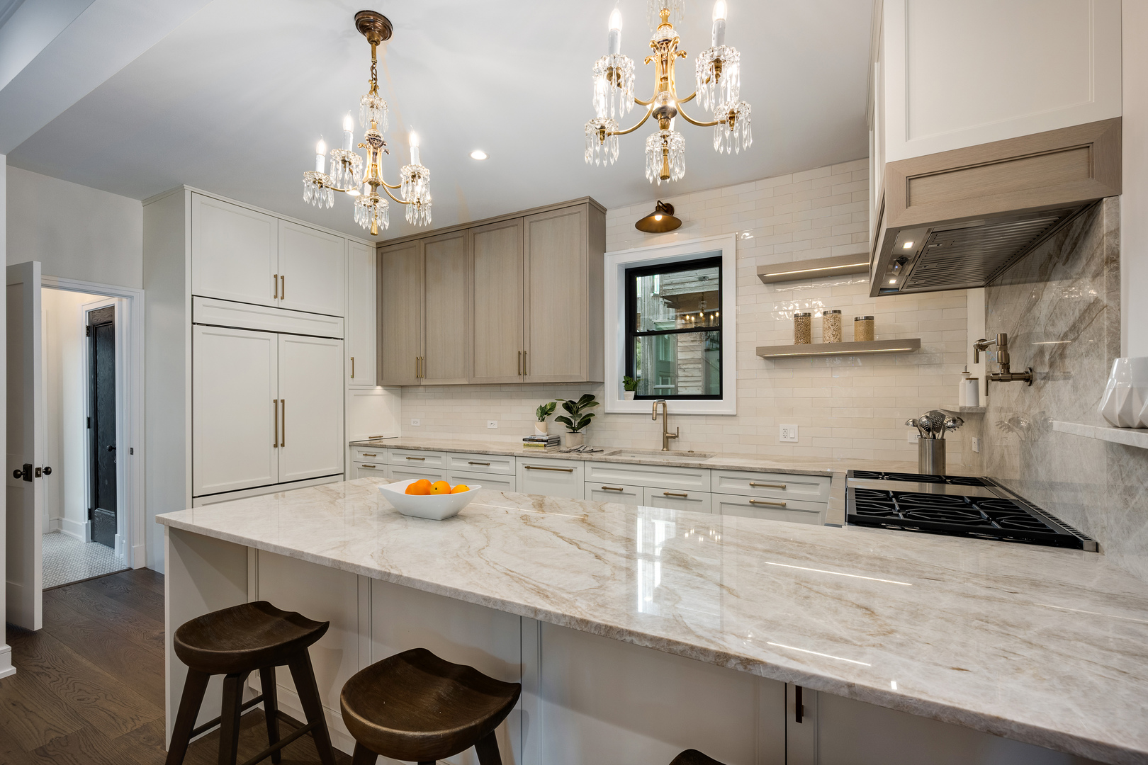 2512 N Kimball Avenue