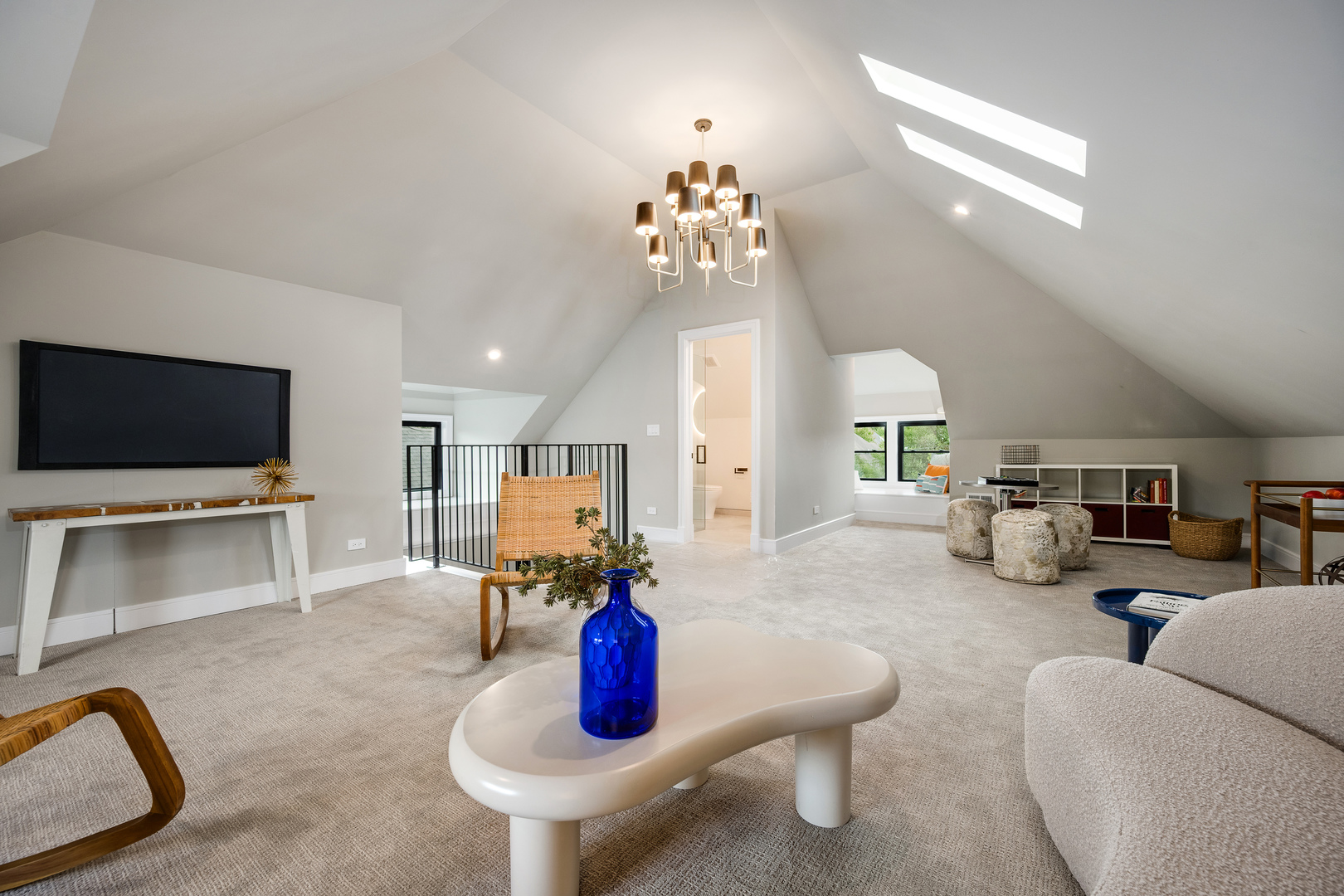 2512 N Kimball Avenue