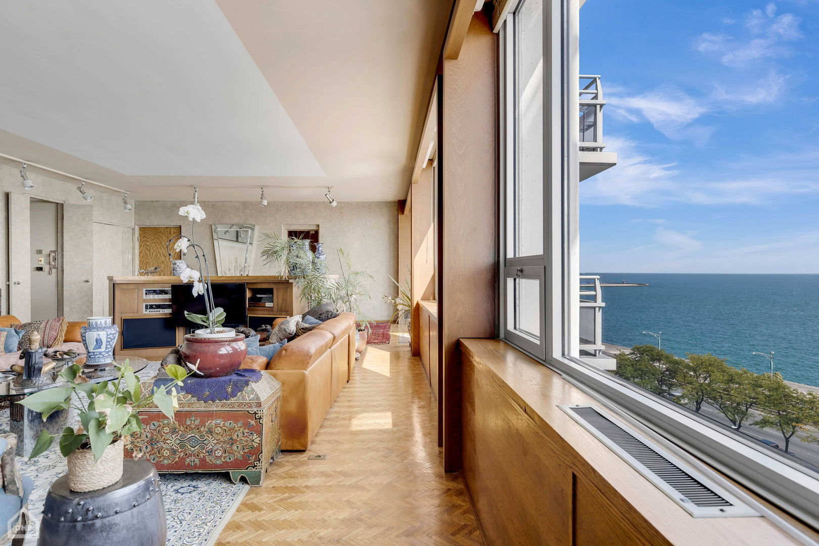 1300 N Lake Shore Drive Unit: 8BC