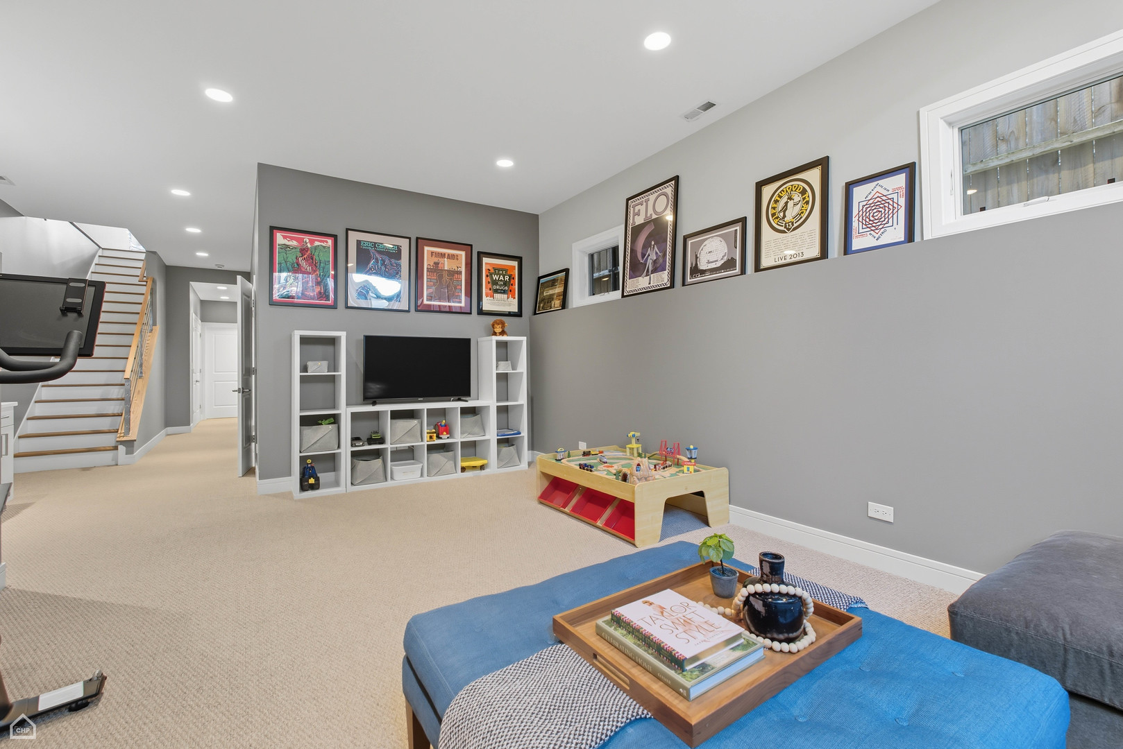 1534 N Maplewood Avenue