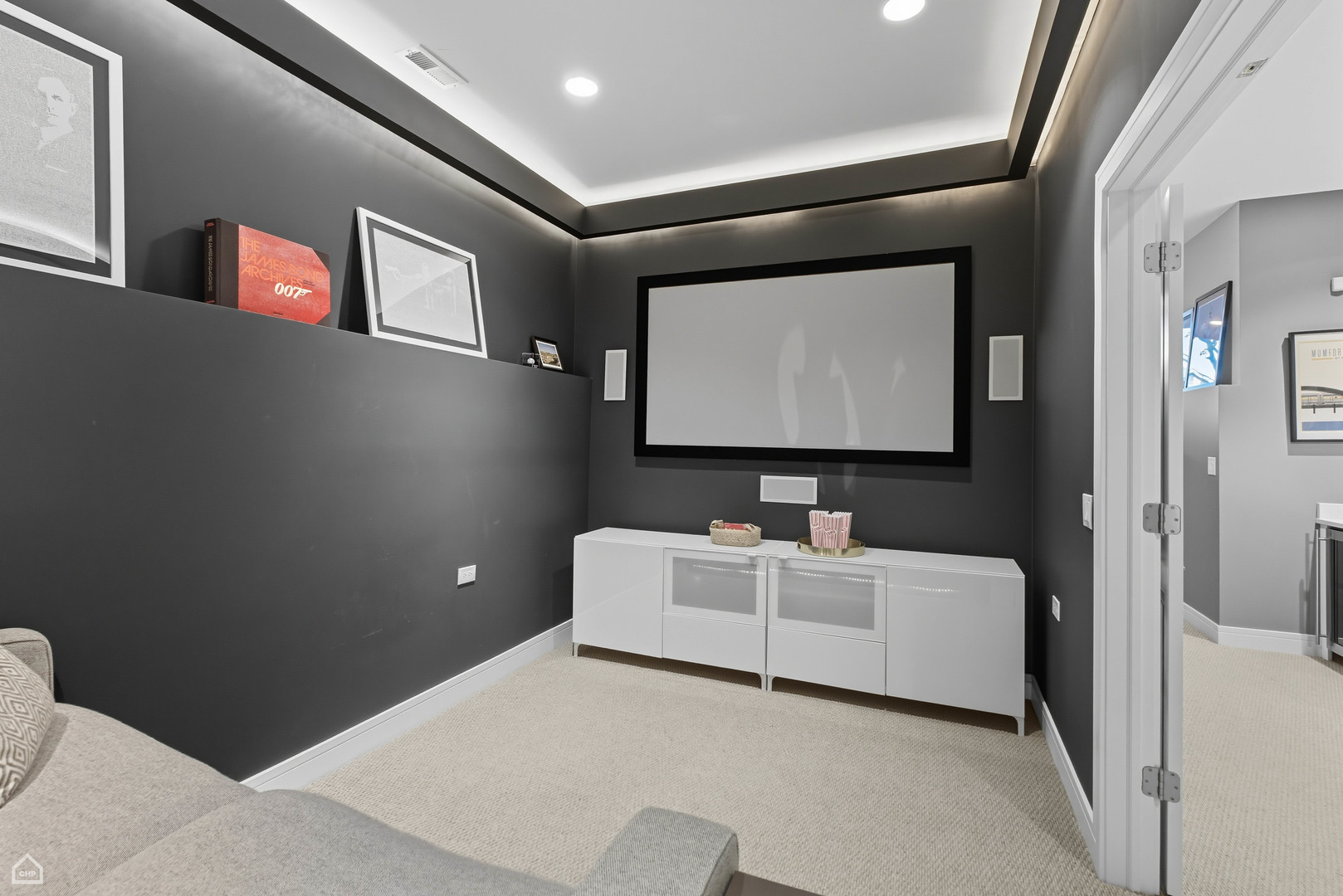 1534 N Maplewood Avenue