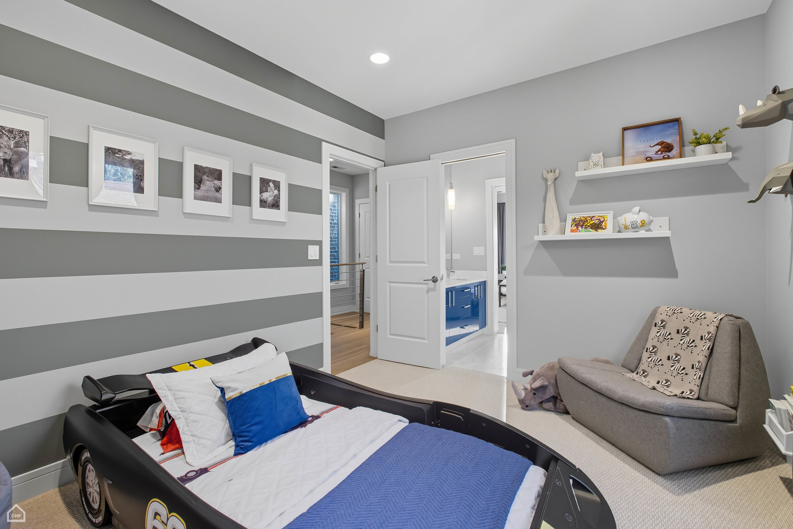 1534 N Maplewood Avenue