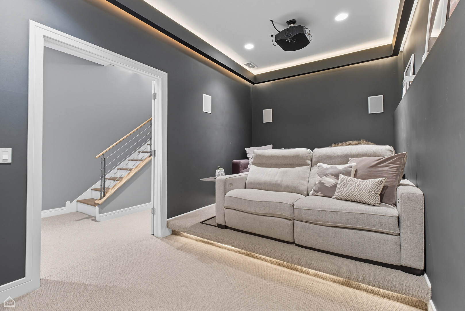 1534 N Maplewood Avenue