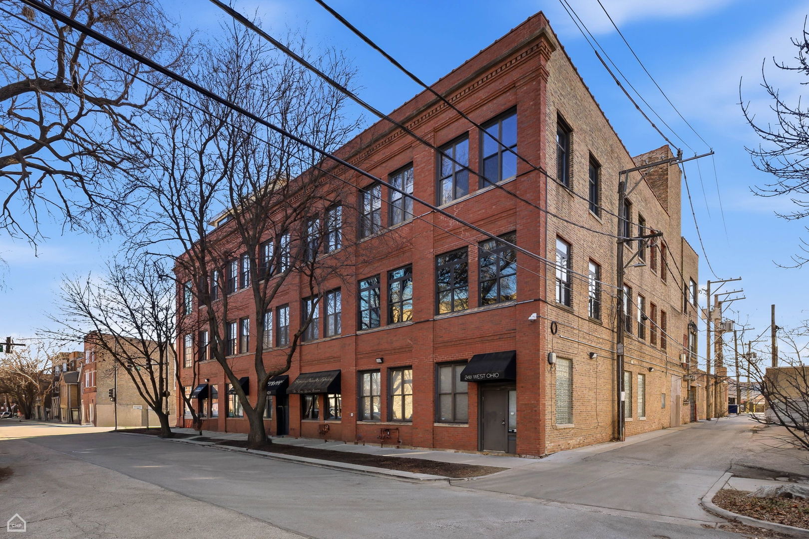 2401 W Ohio Street Unit: NW