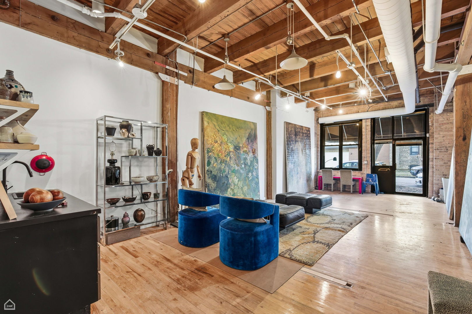 2401 W Ohio Street Unit: NW