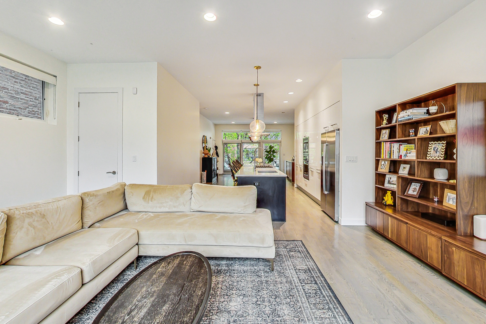 1046 N Damen Avenue Unit: 1N