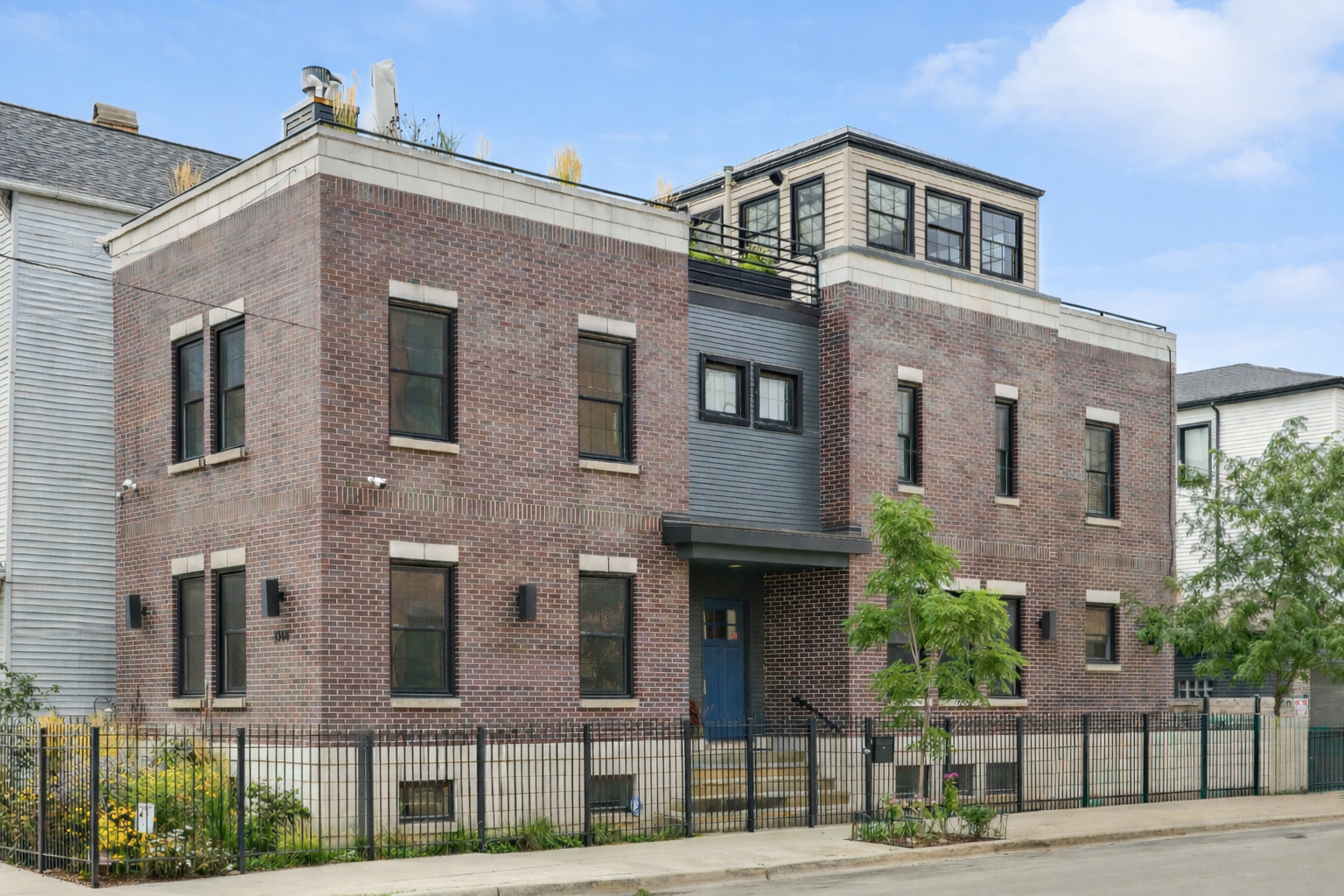 1300 W Huron Street