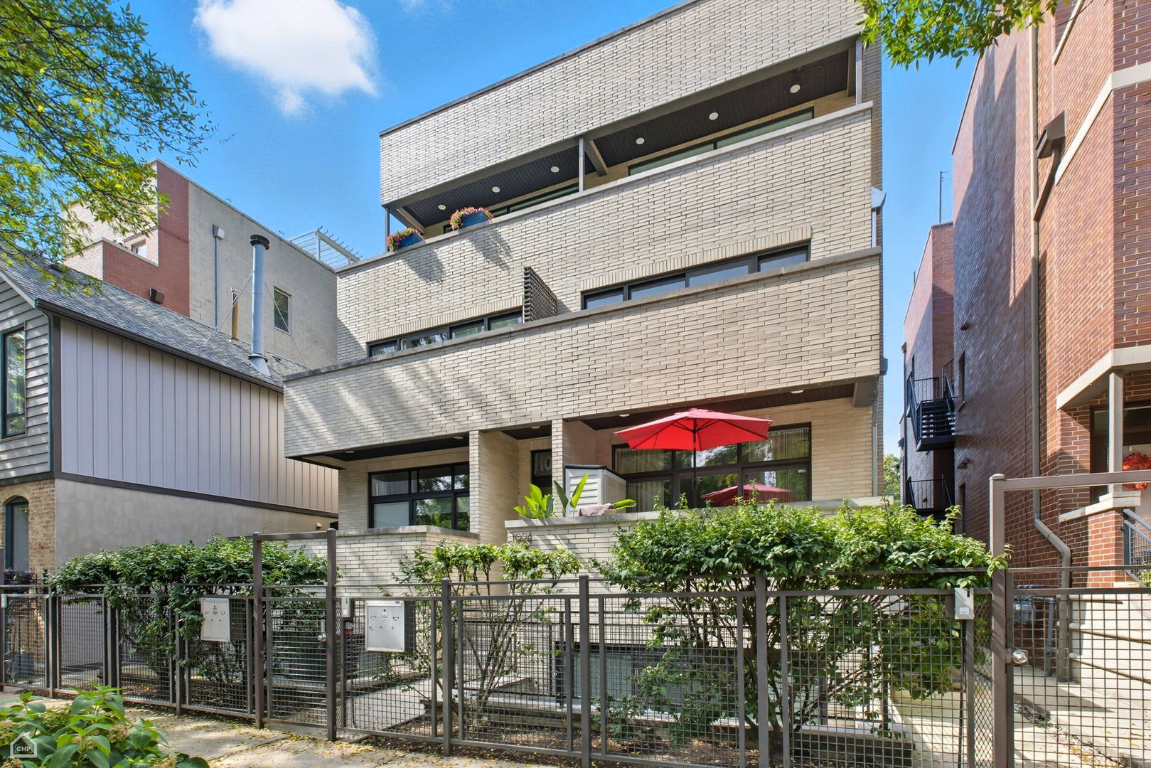 1056 N WOLCOTT Avenue Unit: 3N
