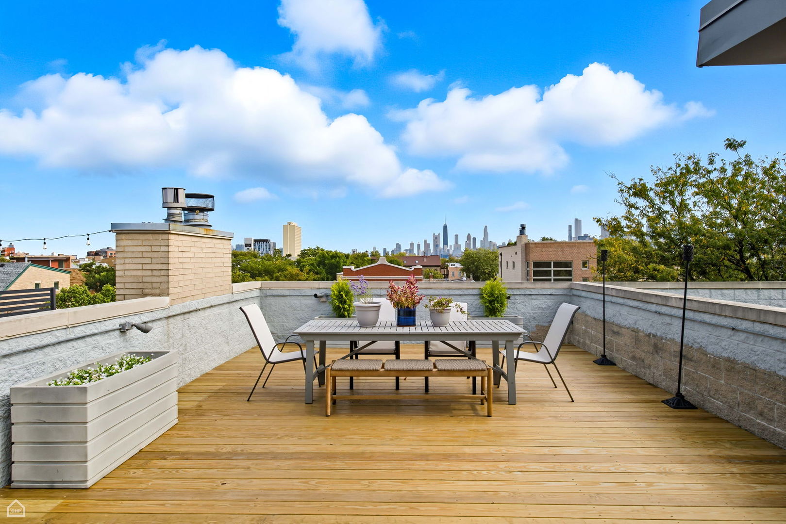 1056 N WOLCOTT Avenue Unit: 3N