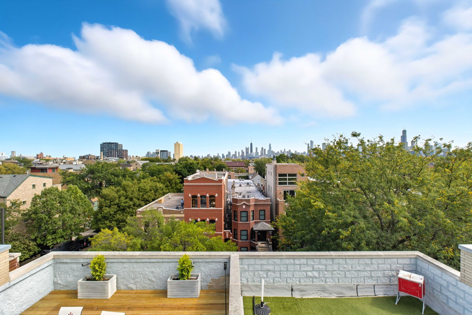 1056 N WOLCOTT Avenue Unit: 3N