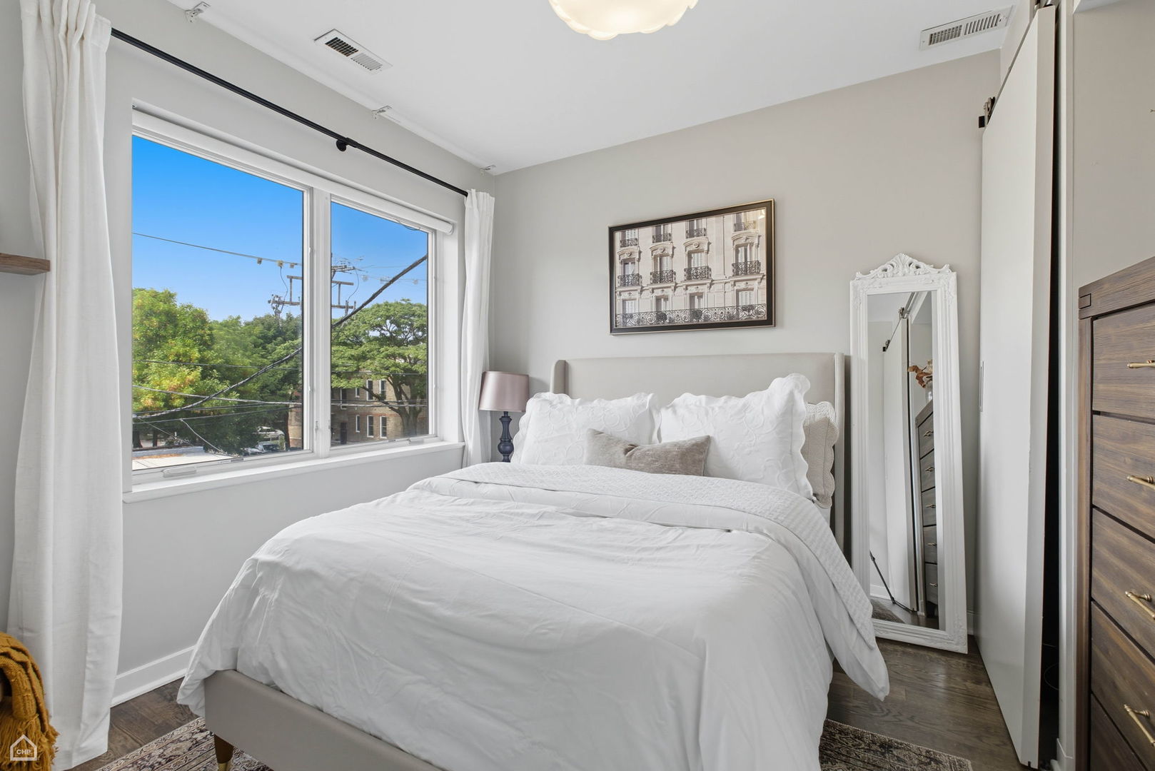 1056 N WOLCOTT Avenue Unit: 3N
