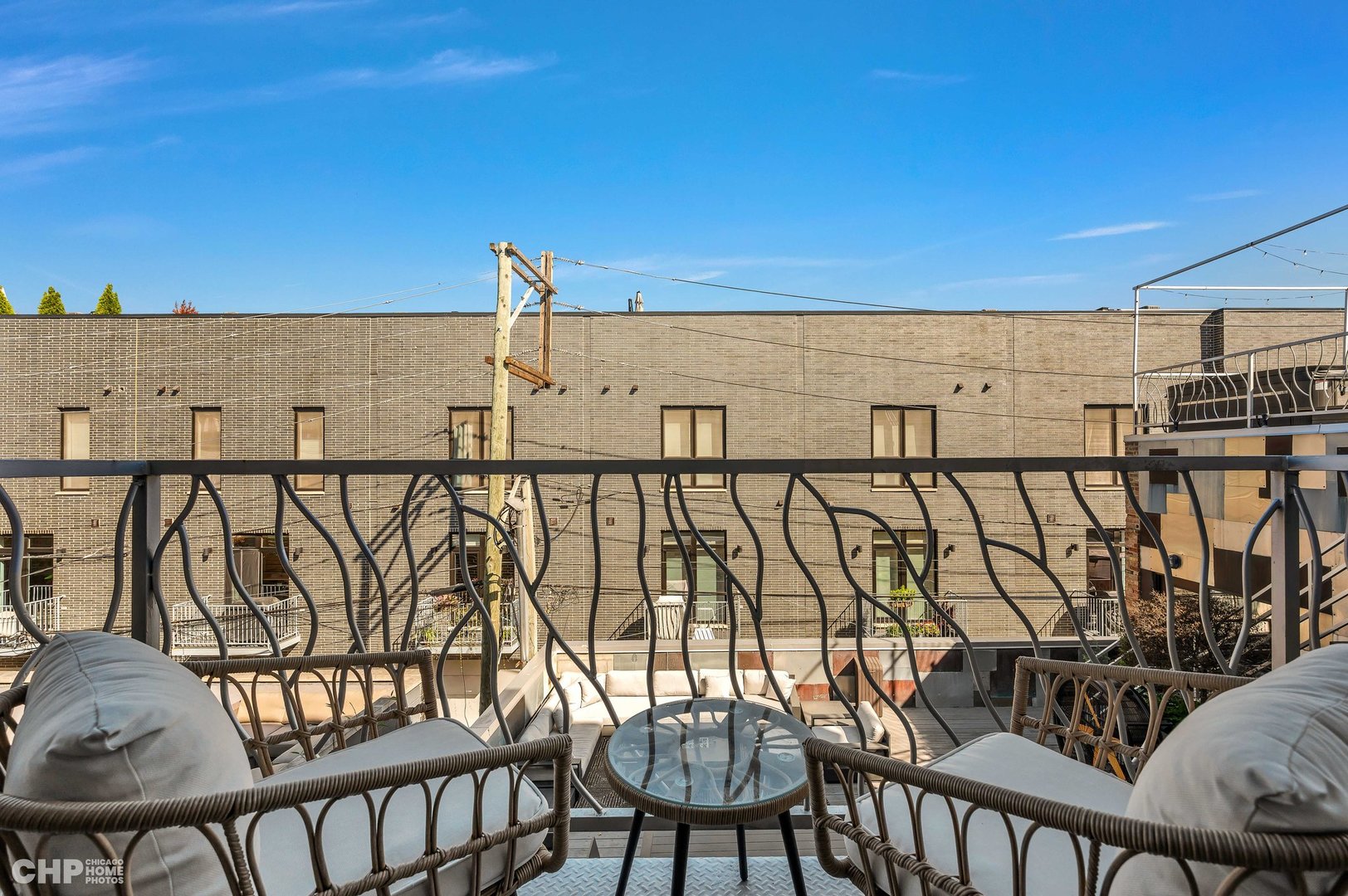 1424 W Grand Avenue Unit: 5