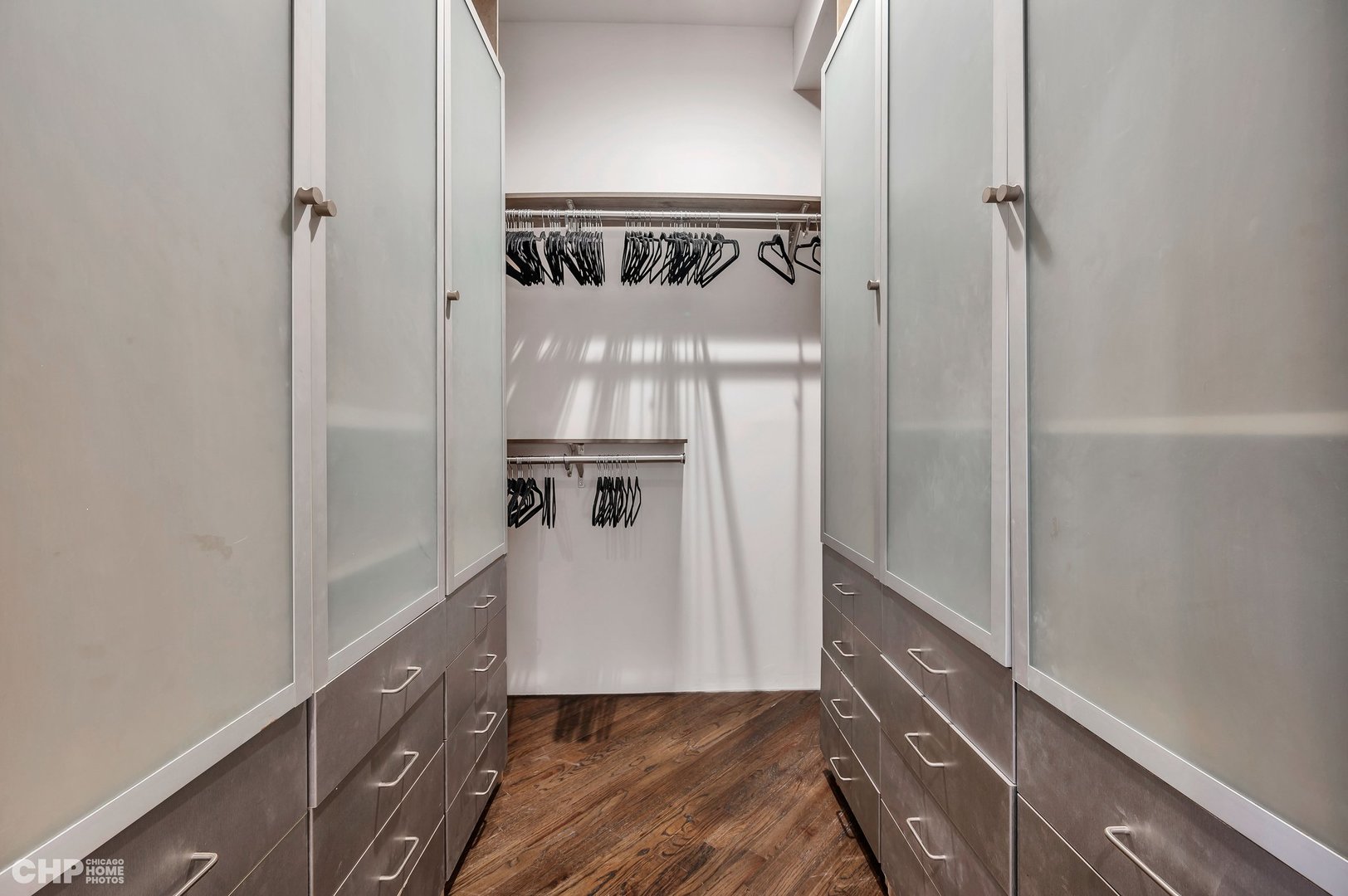 1424 W Grand Avenue Unit: 5