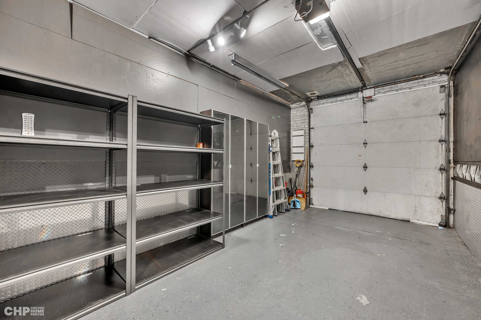 1424 W Grand Avenue Unit: 5