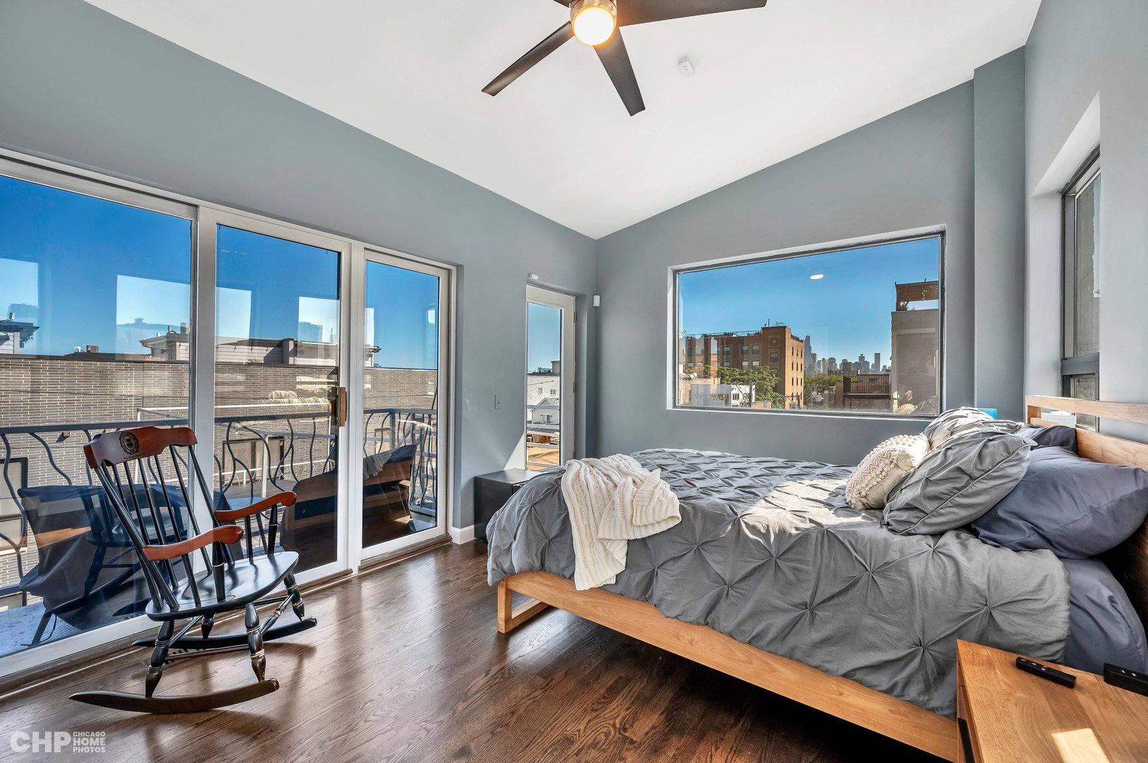 1424 W Grand Avenue Unit: 5