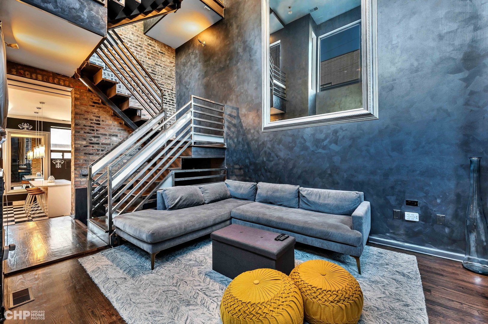 1424 W Grand Avenue Unit: 5