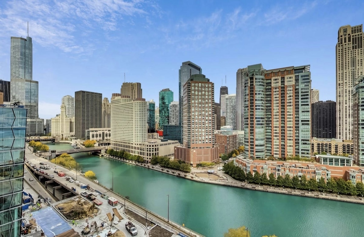 420 E Waterside Drive Unit: 1401