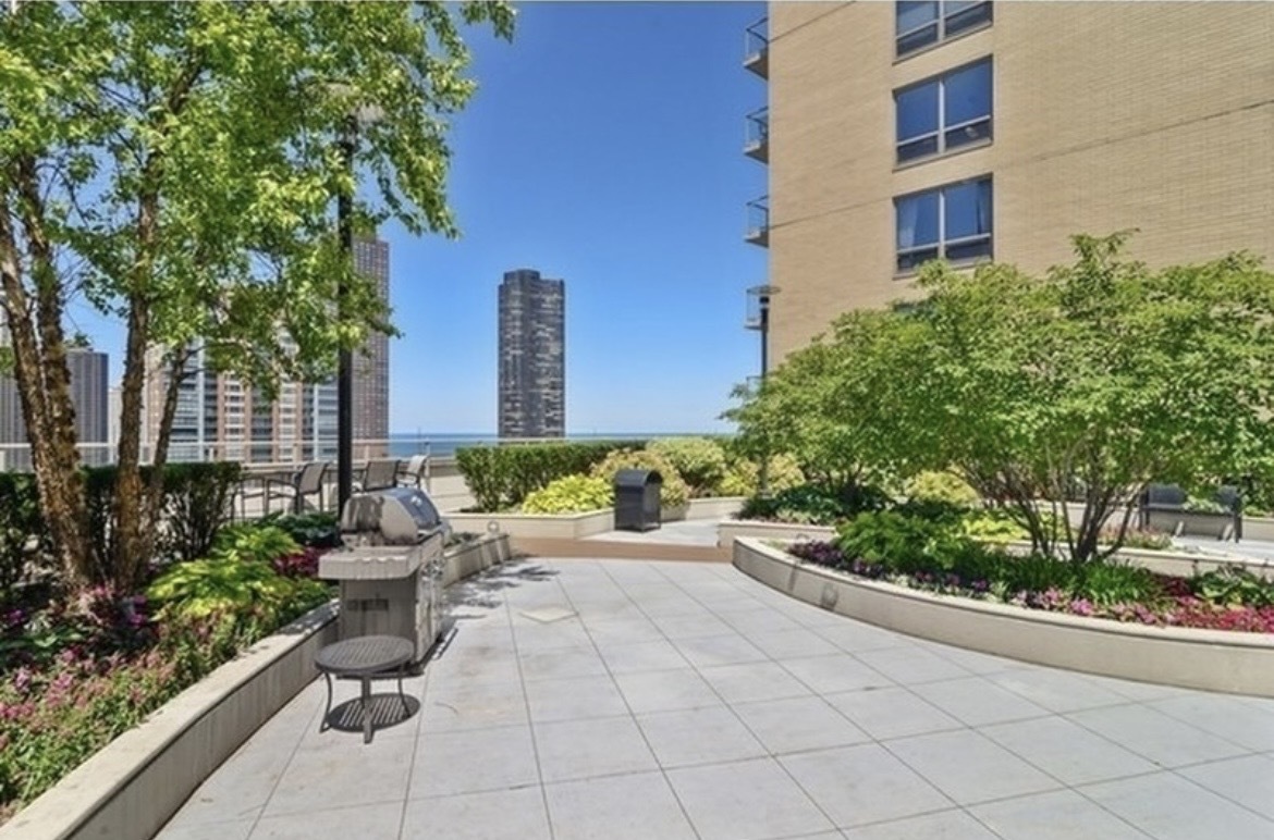 420 E Waterside Drive Unit: 1401