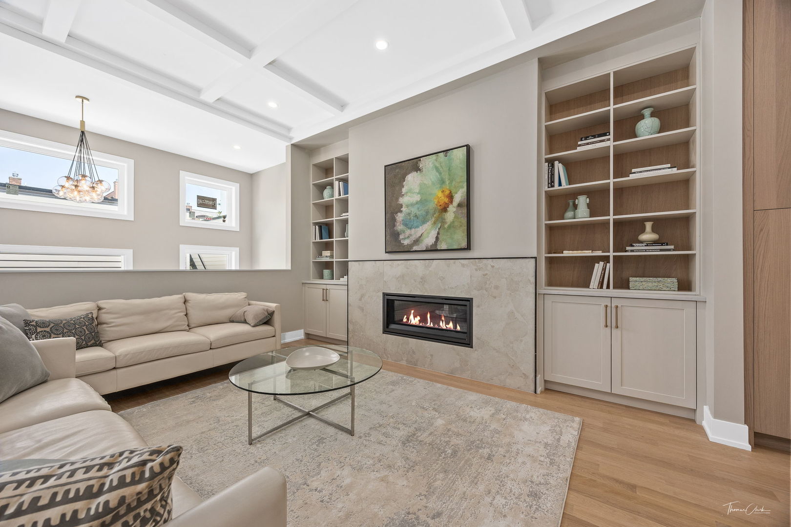 1642 W Wolfram Street