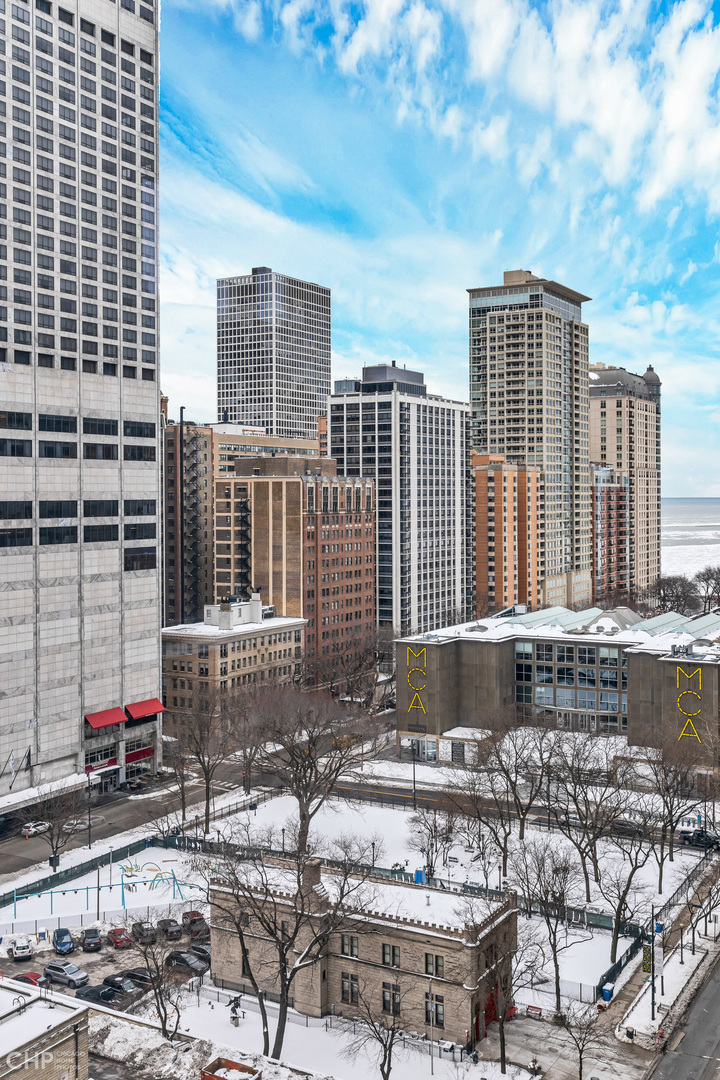 777 N Michigan Avenue Unit: 1700