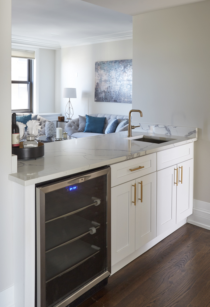 3730 N Lake Shore Drive Unit: 5B