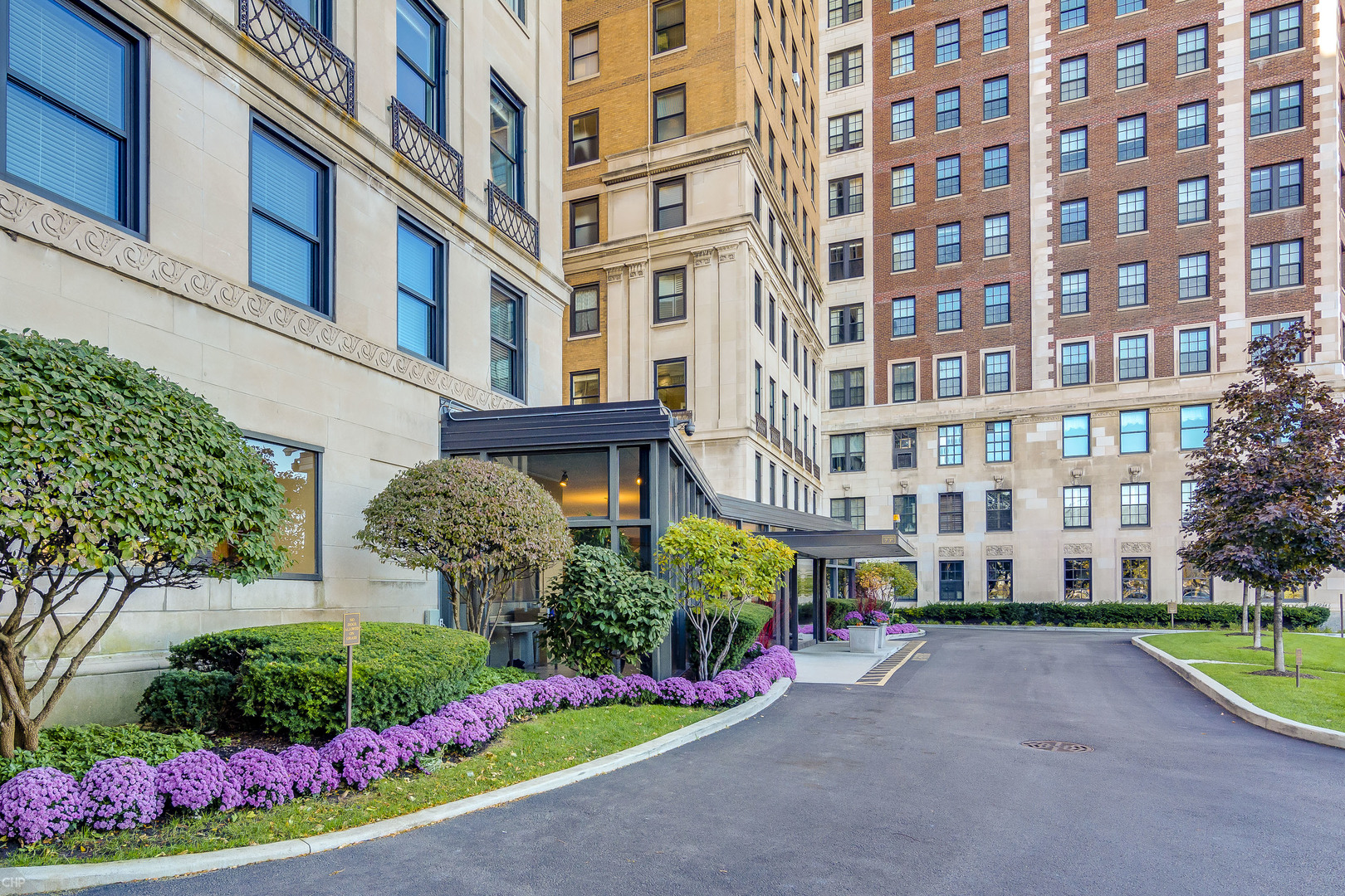 3730 N Lake Shore Drive Unit: 5B