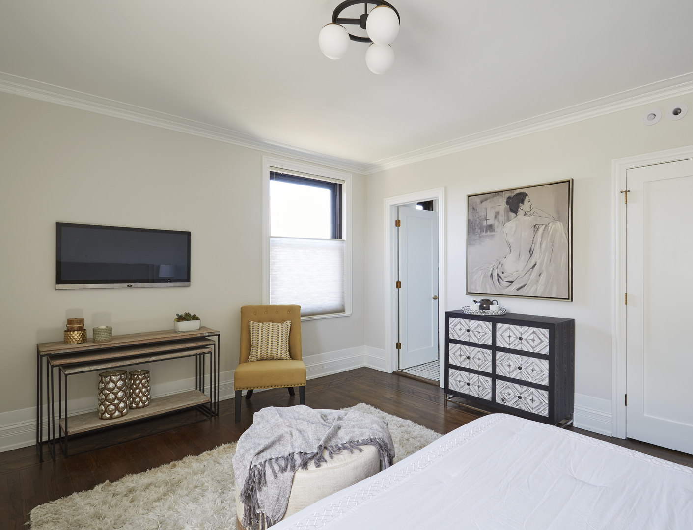 3730 N Lake Shore Drive Unit: 5B