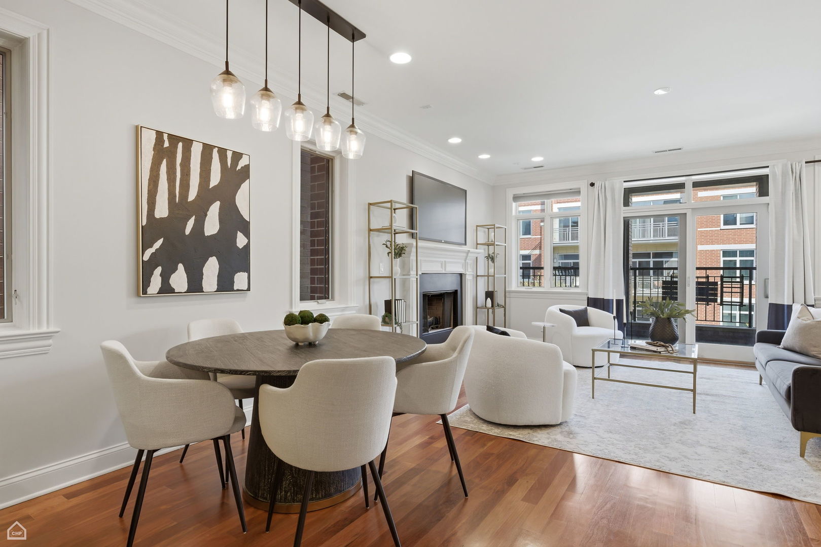 1047 W Monroe Street Unit: 3NTIF