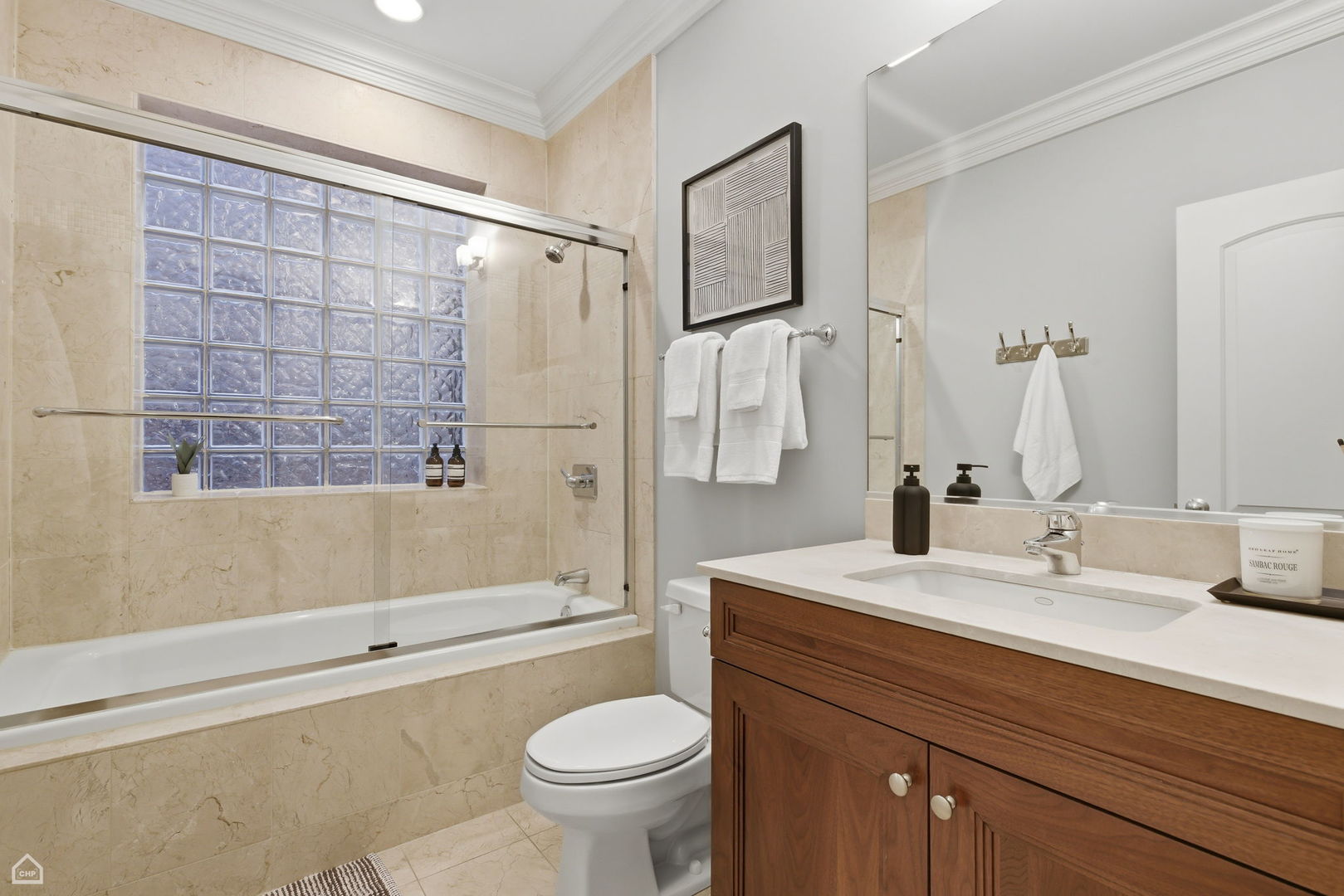 1047 W Monroe Street Unit: 3NTIF