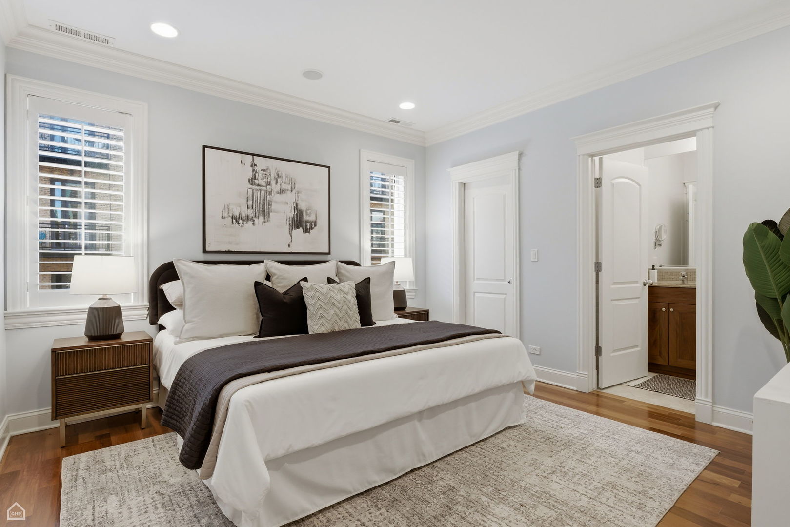 1047 W Monroe Street Unit: 3NTIF